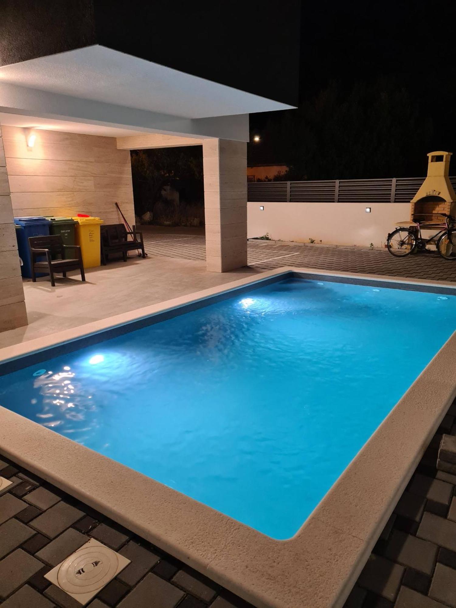 Vila Slavica Vir Kamer foto